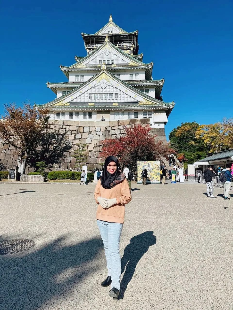 Nurul Medina visiting Osaka Castle in Japan